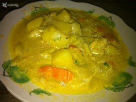 sopa curry y coco