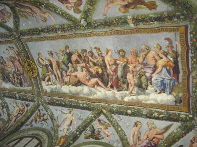 Frescos de Rafael en los techos de Villa Farnesina. 