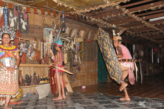Bailes tradicionales de los Iban