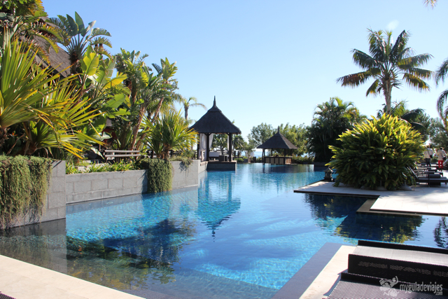 piscinas hotel asia gardens