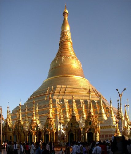 Shwedagon Paya en Yangún. Fuente: wikipedia.org. 