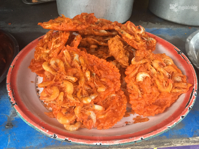 ¡Tortillitas de camarones en Mandalay! Algún gaditano las exportó...
